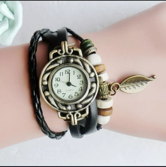 Jewelry - Leather Vintage Quartz Layered Bracelet Watch